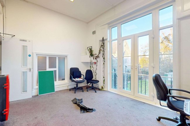 7 Hillmarton Road, Holloway, London N7 9JE 6