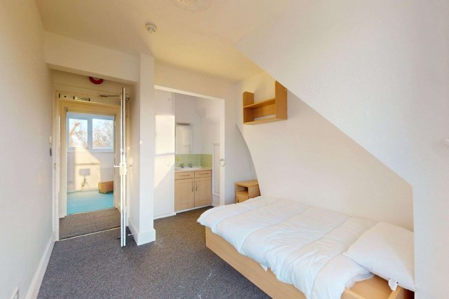 7 Hillmarton Road, Holloway, London N7 9JE 6