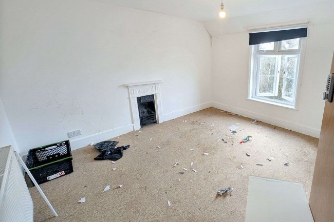 Hazelmere, Southampton Road, Cadnam, Southampton, SO40 2NB 4