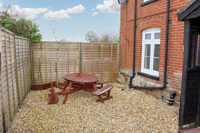 Hazelmere, Southampton Road, Cadnam, Southampton, SO40 2NB 4