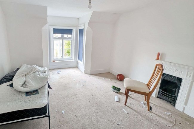 Hazelmere, Southampton Road, Cadnam, Southampton, SO40 2NB 4