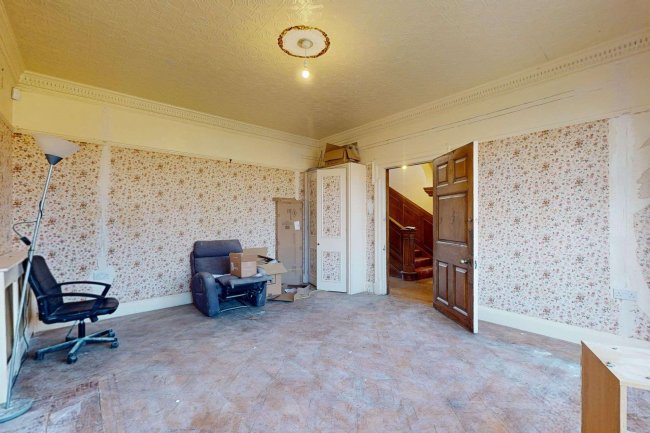 98 Westbury Road, New Malden, Surrey KT3 5AN 7