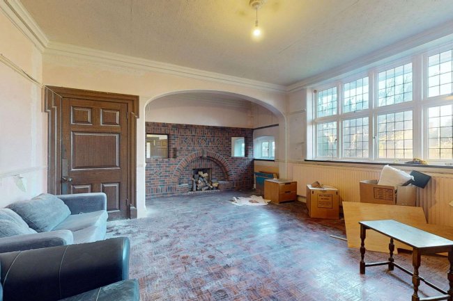 98 Westbury Road, New Malden, Surrey KT3 5AN 7