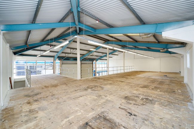 Unit 18 and 19 Progress Park, Ribocon Way, Luton, LU4 9UR 10