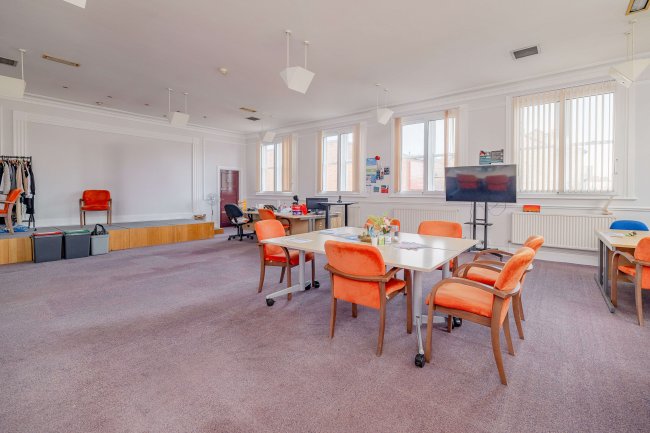 Clwyd Chambers, Clwyd Street, Rhyl, LL18 3LA 7