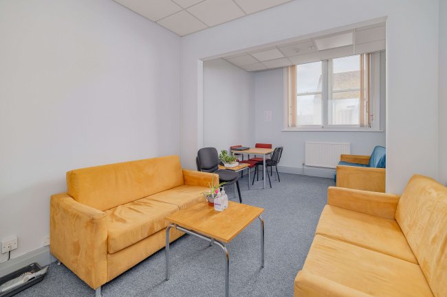 Clwyd Chambers, Clwyd Street, Rhyl, LL18 3LA 7