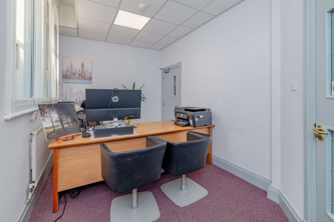 Clwyd Chambers, Clwyd Street, Rhyl, LL18 3LA 7