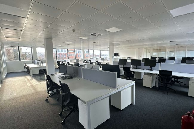 3 Queens Road, Reading, RG1 4AR 2