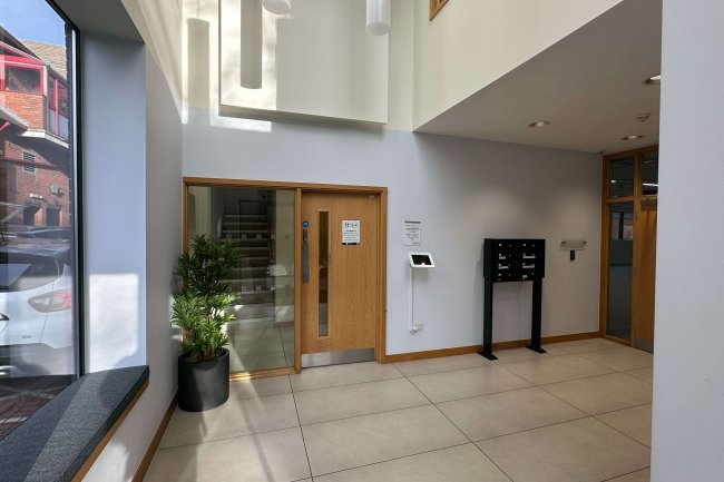 3 Queens Road, Reading, RG1 4AR 2