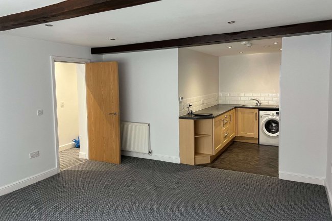 15 Upper Brook Street, Rugeley, Staffordshire WS15 2DP 6