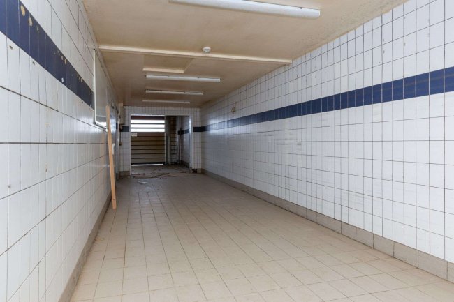 5 The Broadway, Penn Road, Beaconsfield, Buckinghamshire HP9 2PD 1