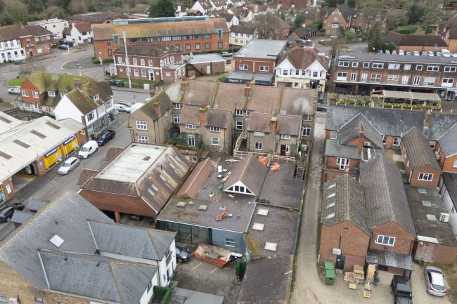 5 The Broadway, Penn Road, Beaconsfield, Buckinghamshire HP9 2PD 1