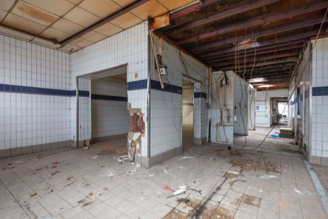 5 The Broadway, Penn Road, Beaconsfield, Buckinghamshire HP9 2PD 1