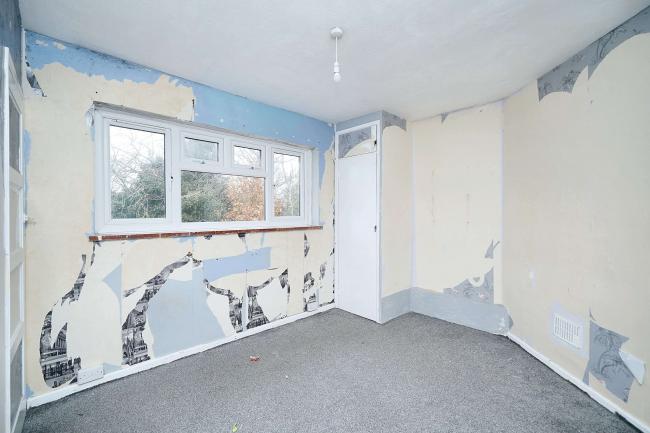 12 Burbage Road, Easton Royal, Pewsey, SN9 5LT 7