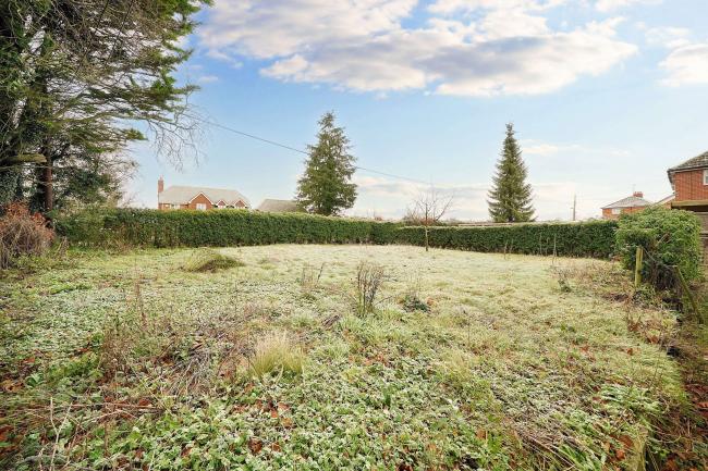 12 Burbage Road, Easton Royal, Pewsey, SN9 5LT 7