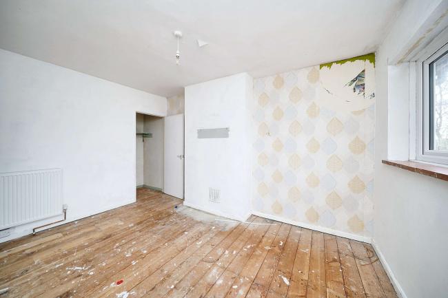 12 Burbage Road, Easton Royal, Pewsey, SN9 5LT 7