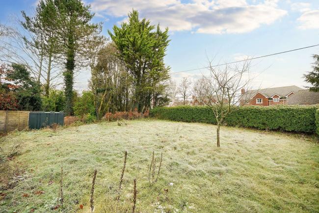 12 Burbage Road, Easton Royal, Pewsey, SN9 5LT 7