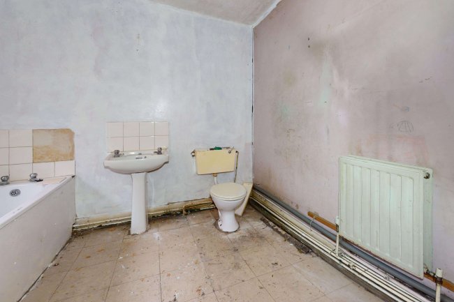 150 Fort Road, London SE1 5QA 6