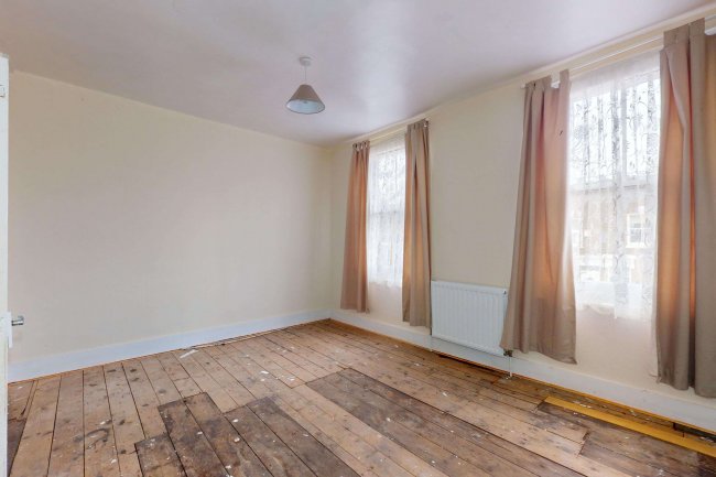 150 Fort Road, London SE1 5QA 6