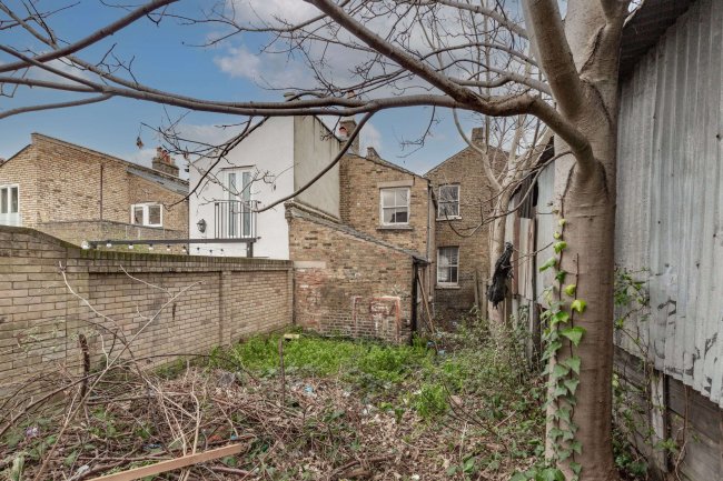 150 Fort Road, London SE1 5QA 6