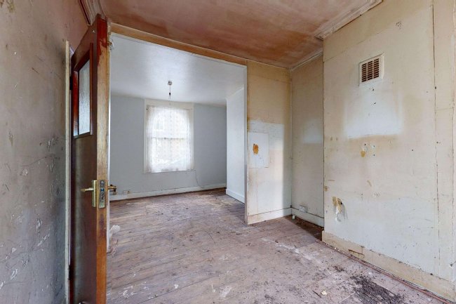 150 Fort Road, London SE1 5QA 6