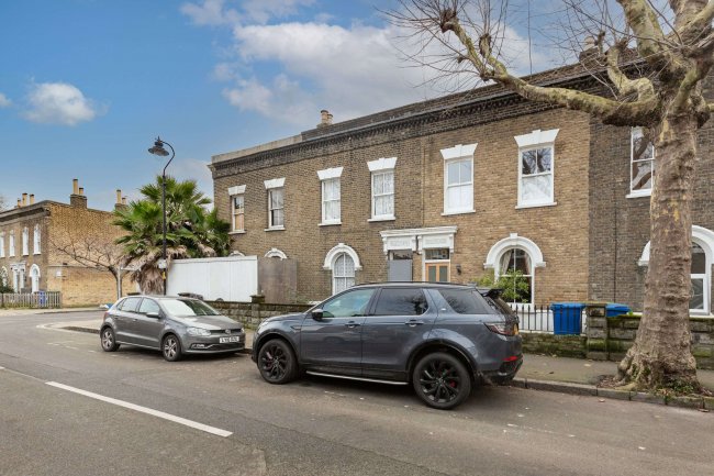 150 Fort Road, London SE1 5QA 6