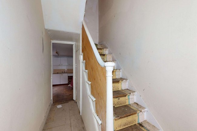 150 Fort Road, London SE1 5QA 6