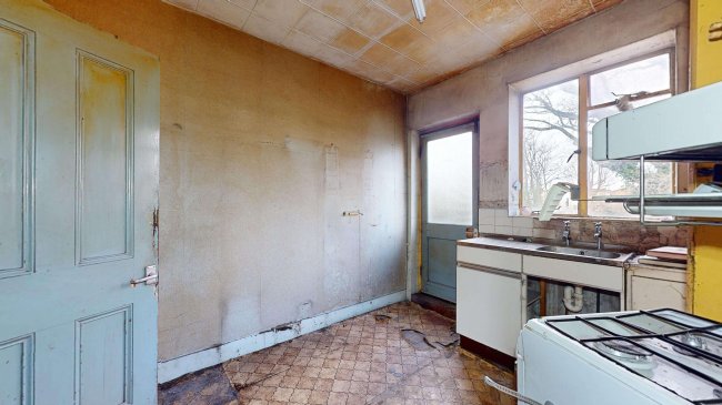 19 Gowlett Road, Peckham, London SE15 4HX 3