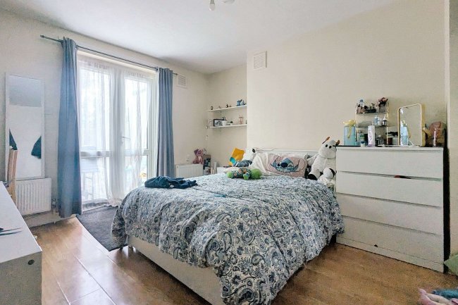 277a Uxbridge Road, Shepherds Bush, London, W12 9DT 1