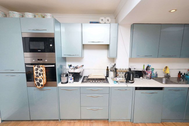 203 Hounslow Road, Hanworth, Feltham, TW13 6AD 6