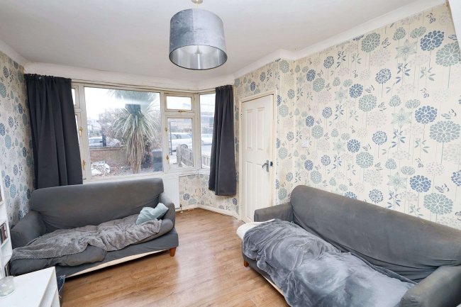 203 Hounslow Road, Hanworth, Feltham, TW13 6AD 6