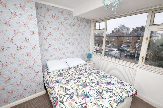 203 Hounslow Road, Hanworth, Feltham, TW13 6AD 6