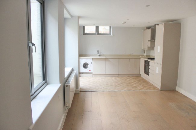 Flat 2, 80 St. Johns Road, Tunbridge Wells, Kent, TN4 9PH 10