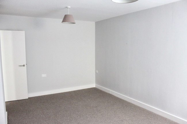 Flat 2, 80 St. Johns Road, Tunbridge Wells, Kent, TN4 9PH 10