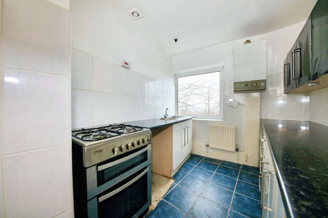 47 Bidston Court, Upton Road, Birkenhead, Prenton CH43 7PA 5