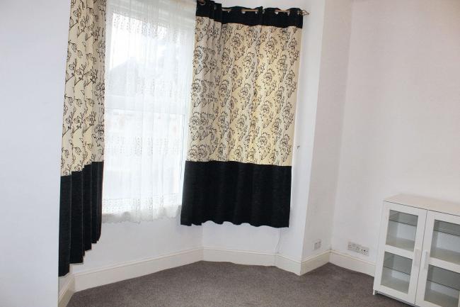 Flat 4, 10 Howard Road, Southampton, Hampshire SO15 5BP 2