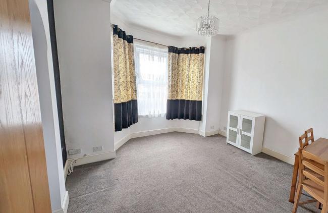Flat 4, 10 Howard Road, Southampton, Hampshire SO15 5BP 2
