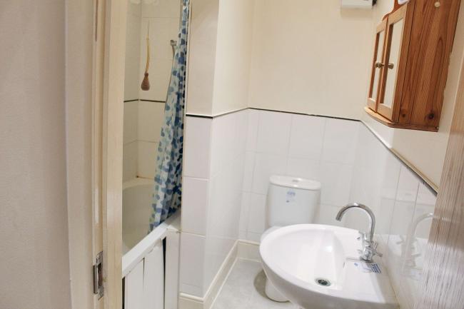 Flat 4, 10 Howard Road, Southampton, Hampshire SO15 5BP 2