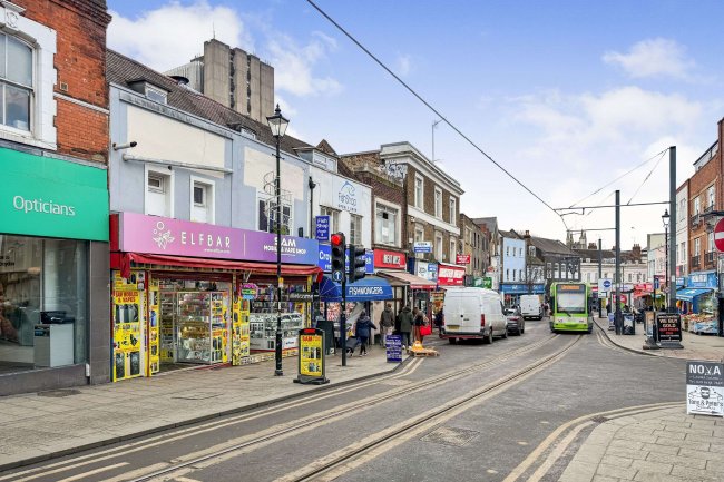 21 Church Street, Croydon, Greater London CR0 1RH 9