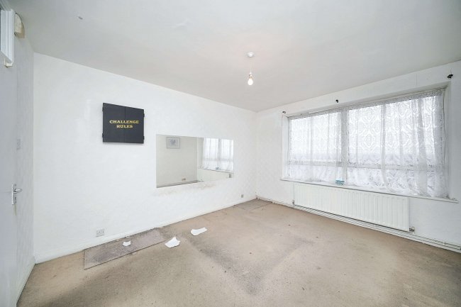 Flat 24, Rex House, Hampton Road West, Feltham TW13 6AP 10