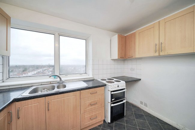 Flat 24, Rex House, Hampton Road West, Feltham TW13 6AP 10
