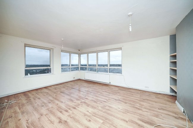 Flat 24, Rex House, Hampton Road West, Feltham TW13 6AP 10