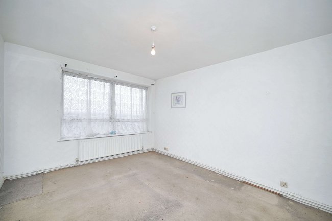 Flat 24, Rex House, Hampton Road West, Feltham TW13 6AP 10