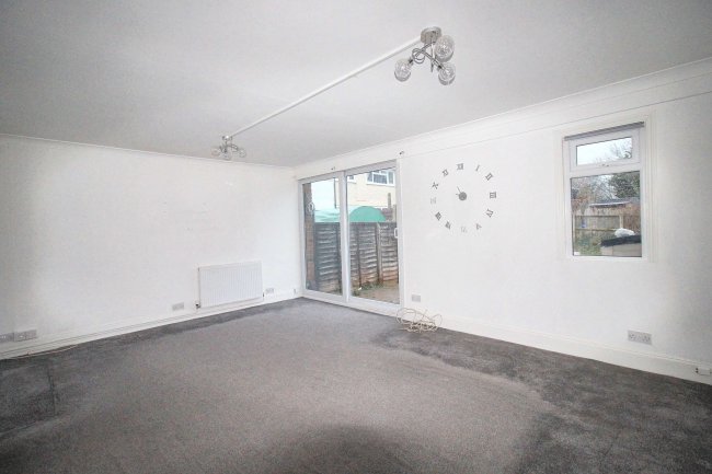 1 Penn Gardens, Romford, RM5 2JF 9