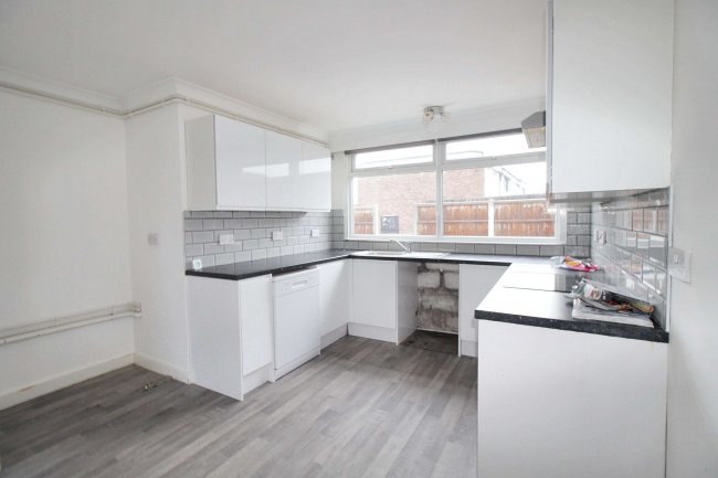 1 Penn Gardens, Romford, RM5 2JF 9