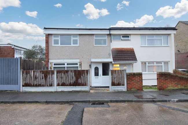 1 Penn Gardens, Romford, RM5 2JF 9