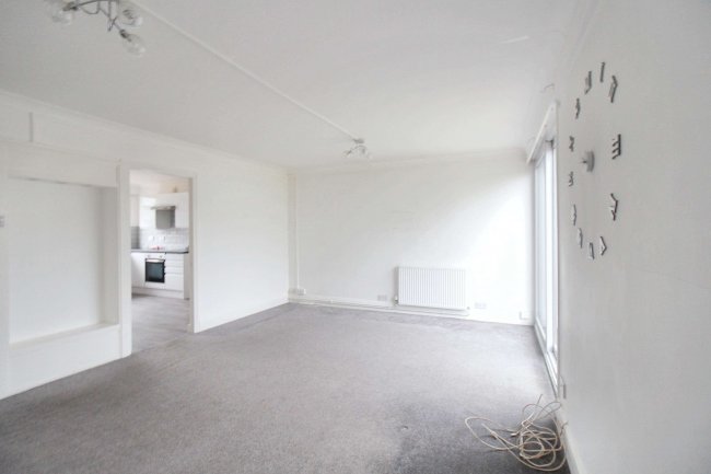 1 Penn Gardens, Romford, RM5 2JF 9