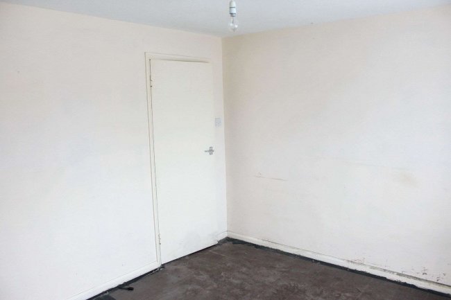 36 Broadfield, West Hoathly RH19 4QR 5