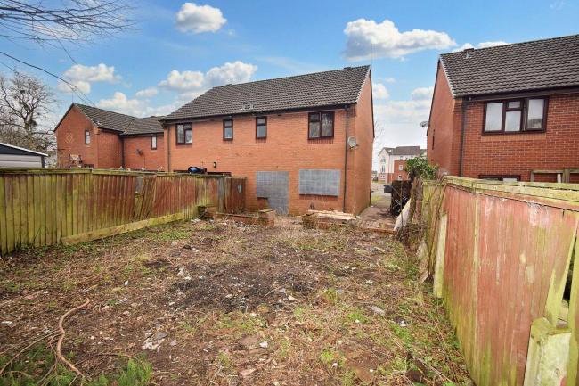 40 Greaves Square, Kings Norton, Birmingham B38 9LX 3