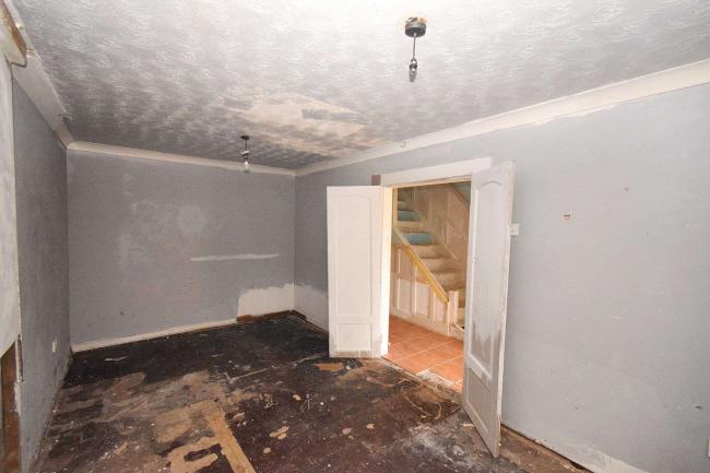 40 Greaves Square, Kings Norton, Birmingham B38 9LX 3